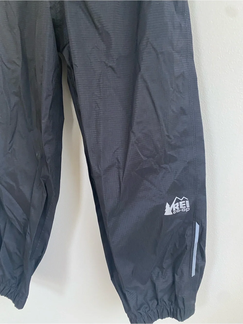 NWOT REI Kids Rainer Black Rain Pants – Lightweight Waterproof Bottoms 4T